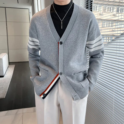 Men's V-neck cardigan with striped pattern