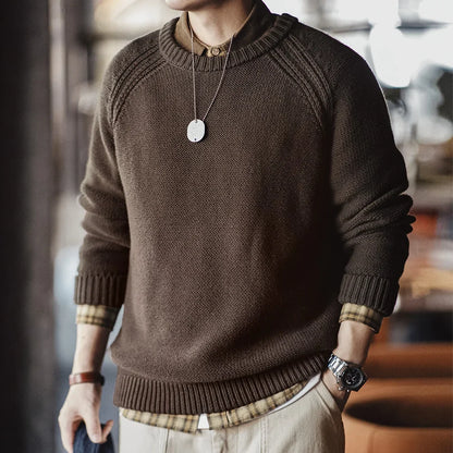 Men's brown crew-neck knitted sweater, long sleeve