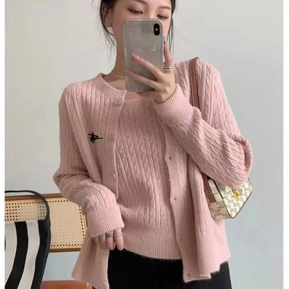 Women's knitted set with cable-knit cardigan & top