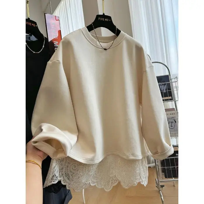 Damen Sweatshirt mit Spitzen-Layering und Rückenschlitz