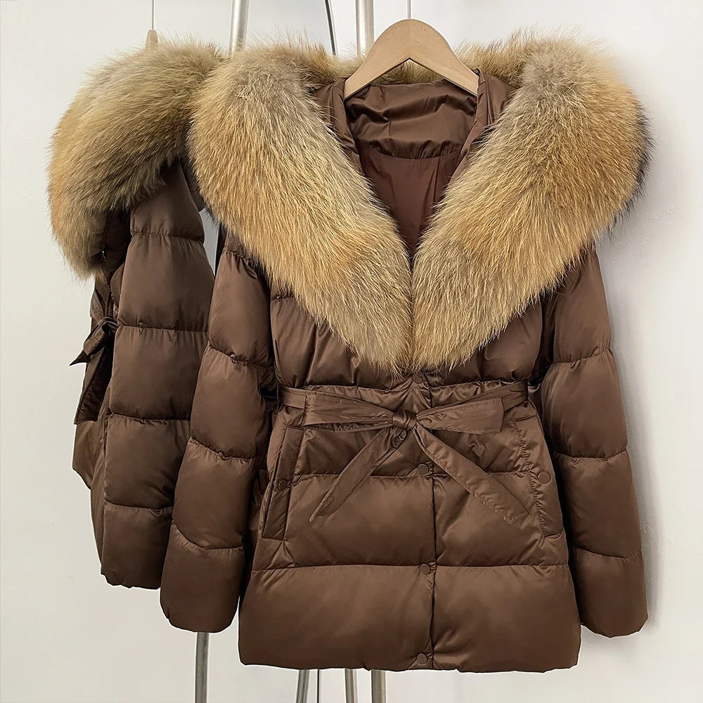 Damen Daunenjacke mit Kapuze, Pelzbesatz und Gürtel