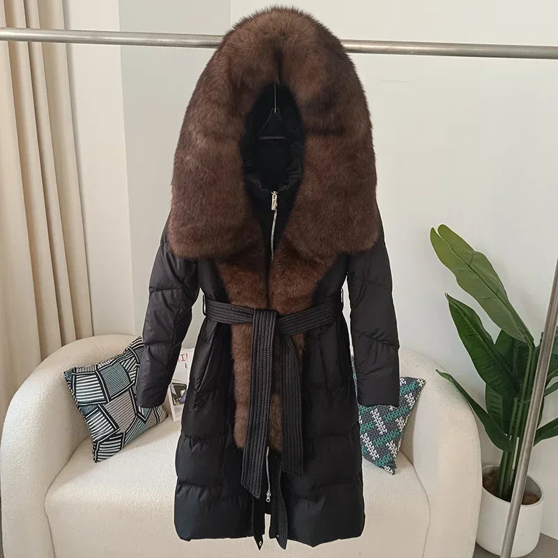 Damen Daunenmantel mit Pelzkapuze und Bindegürtel, gepolstert, lange Winterjacke