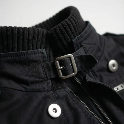 Damen Jacke Schwarz mit Stehkragen, Reißverschlüssen und Zierschnallen
