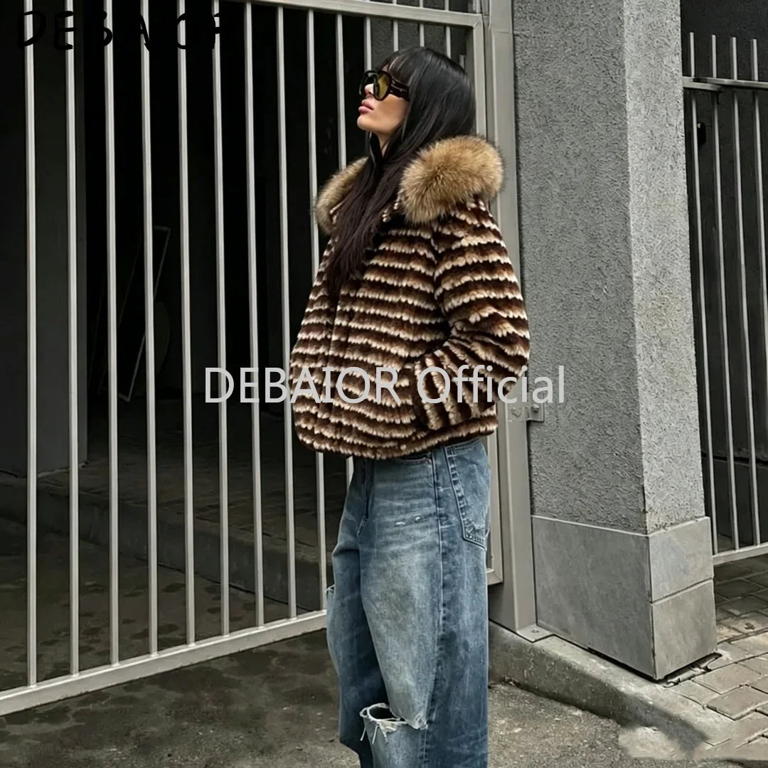 Gestreifte Jacke mit Kapuze und Fellbesatz für Damen