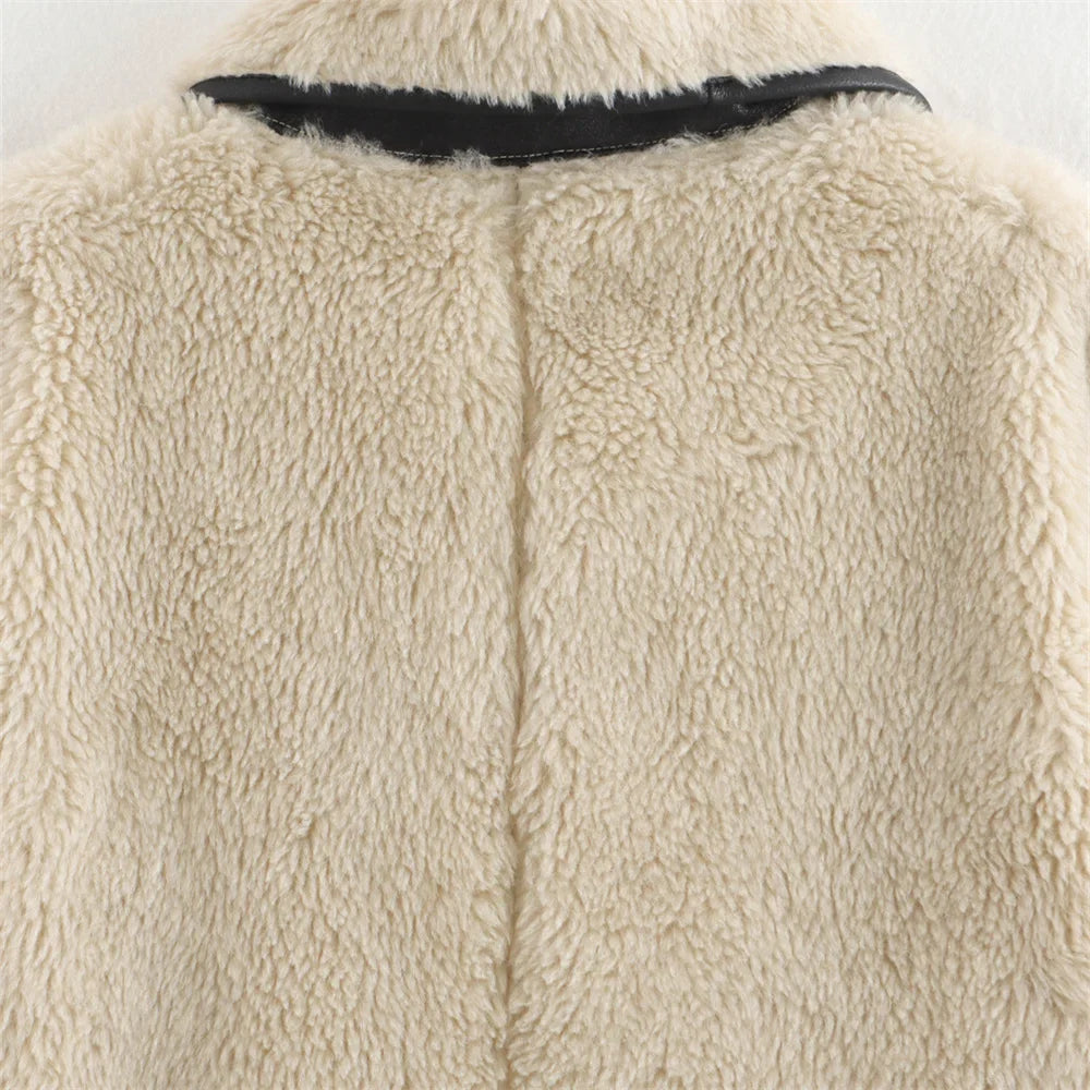 Damen Winter Oversize Kurzjacke im modernen Teddy-Stil – Trendige Freizeitjacke für kalte Tage