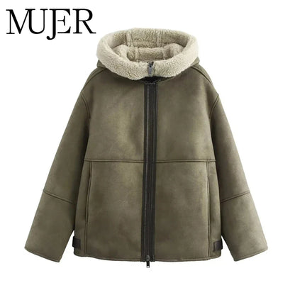 Gefütterte Jacke mit Kapuze, Grün, Veloursleder-Optik