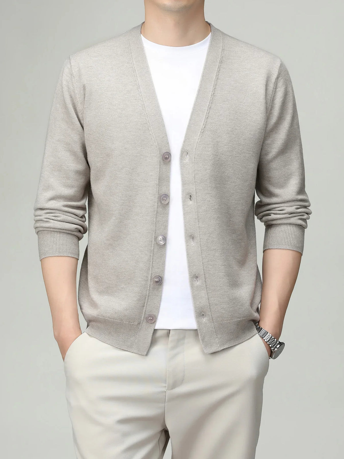 Men's V-neck cardigan with button placket, plain
