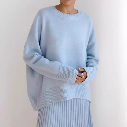 Women's oversized knit sweater, crew neck, loose fit