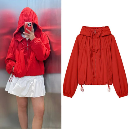 Short women's jacket with hood and drawstring, red