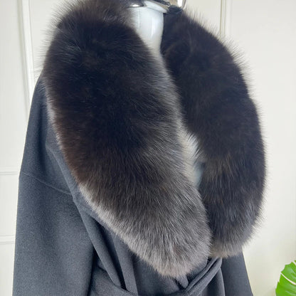 Eleganter Damen Mantel in Schwarz mit Fellkragen und Bindegürtel