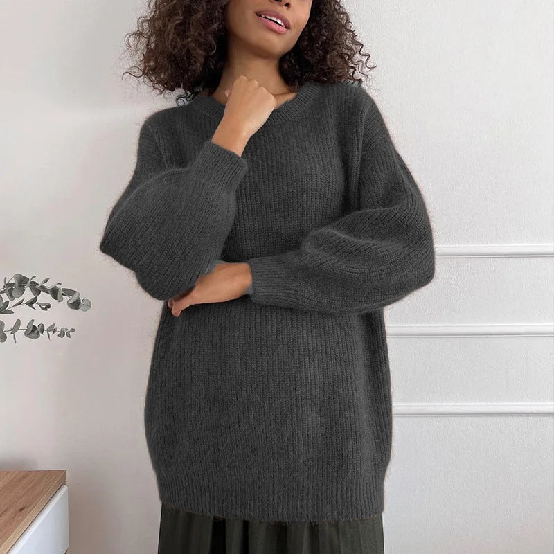 Women's oversized ribbed crew-neck knit sweater