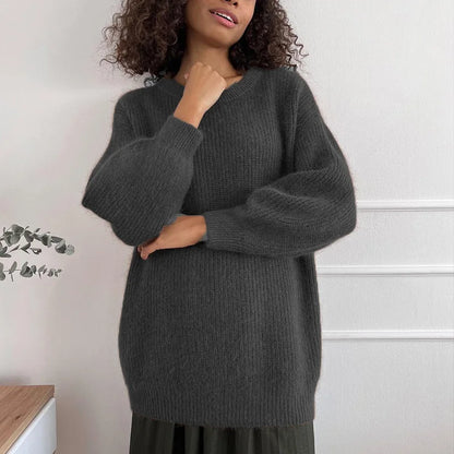 Women's oversized ribbed crew-neck knit sweater