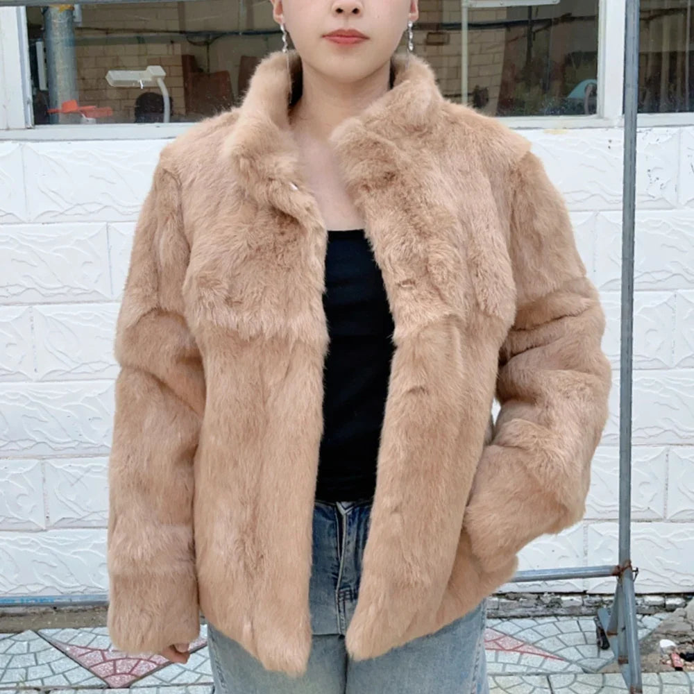 Women's short jacket with stand collar and long sleeves