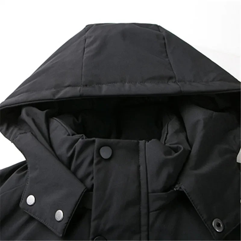 Men's winter parka with hood, long cut, black