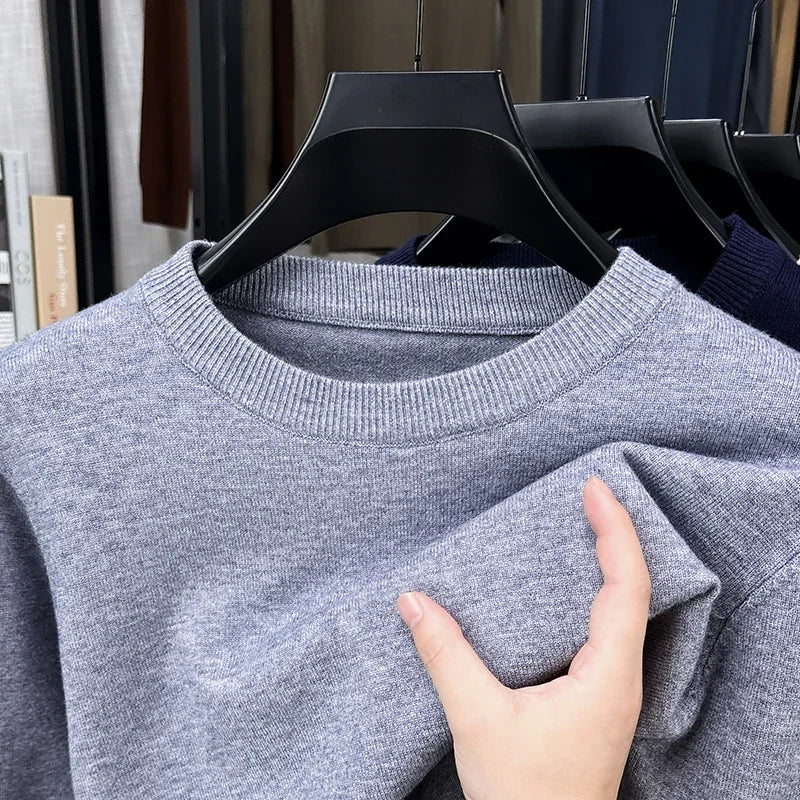 Unisex crew-neck long-sleeve basic knit pullover