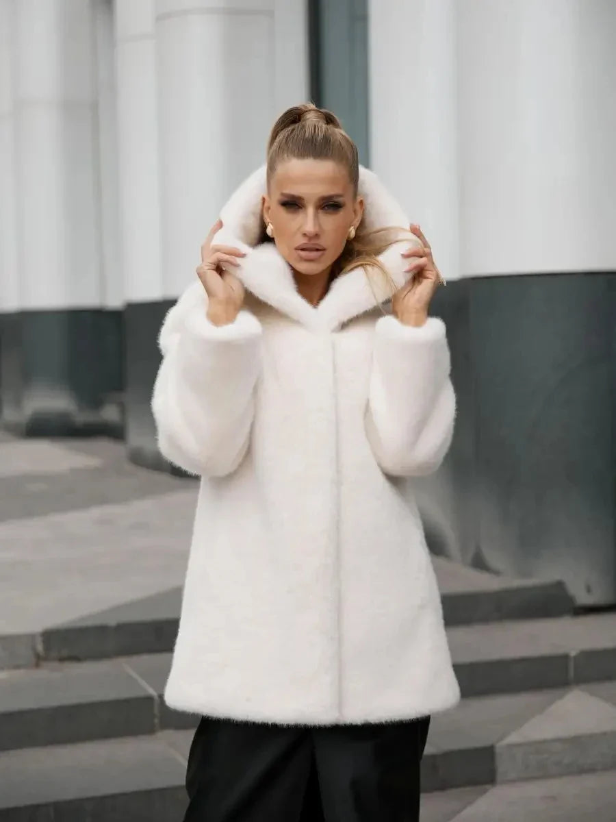 Damen Kurzmantel mit Kapuze Plüsch-Optik Winter
