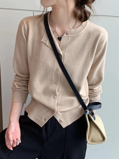 Women's crew-neck cardigan with buttons - Solid-color soft long-sleeve knitted cardigan