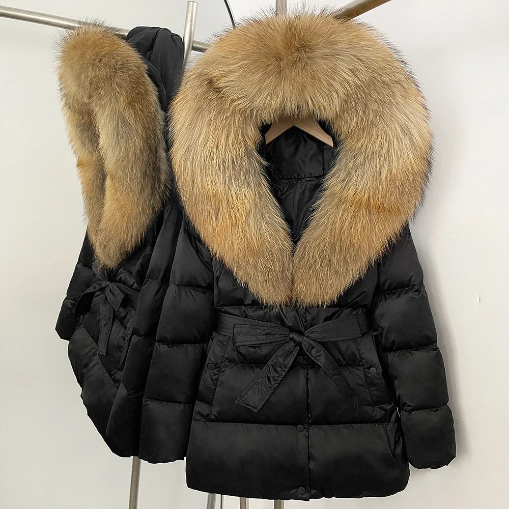 Damen Daunenjacke mit Kapuze, Pelzbesatz und Gürtel