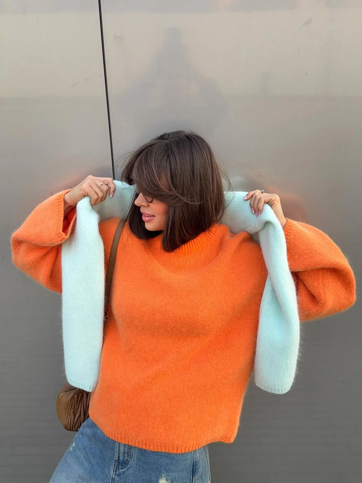 Damen Flauschiger Rundhals-Pullover in Olivgrün