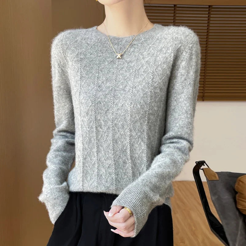 Women's crew-neck knitted sweater with diamond pattern long sleeves