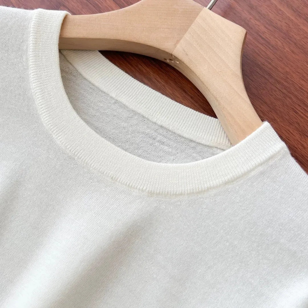 Women's fine-knit crew-neck long-sleeve basic sweater