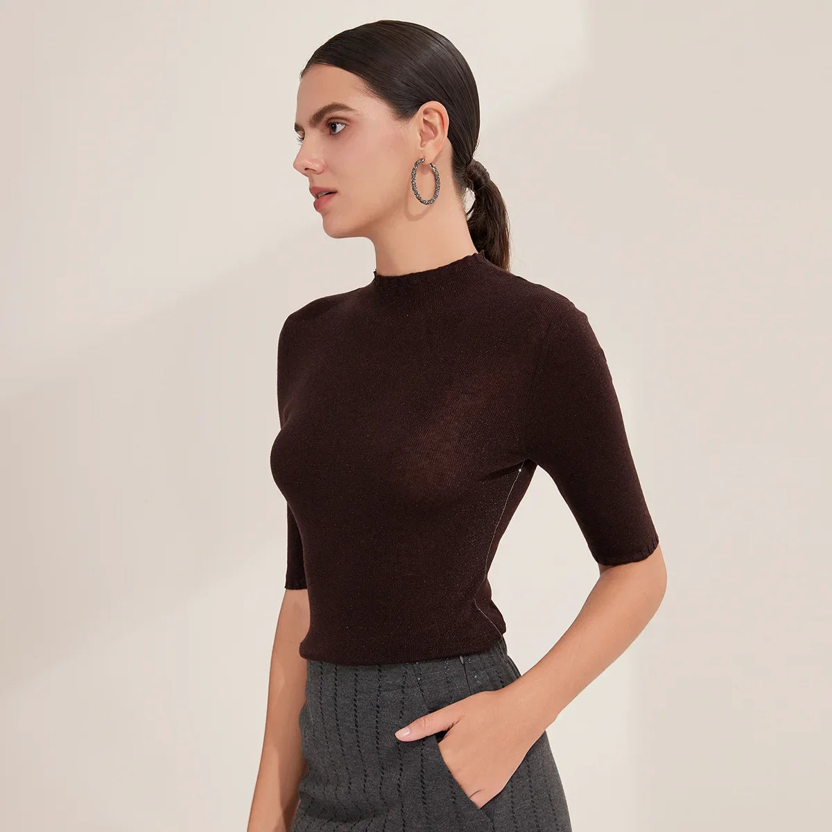 Women's Short-Sleeve Knit Sweater with Stand-Up Collar