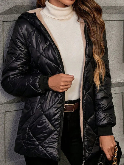 Damen Steppjacke mit Kapuze und Teddyfutter Schwarz
