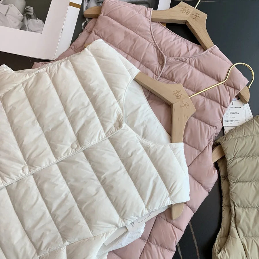 Quilted Vest with Round Neck and Snap Buttons, Lightweight Quilted Vest for Women