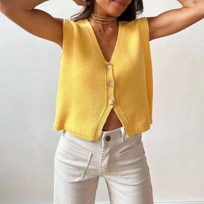 Women's knitted vest with V-neck and buttons