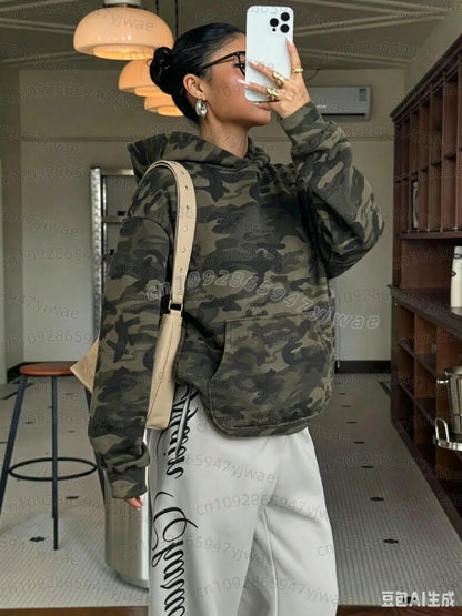Women's camouflage hoodie, oversized fit, kangaroo pocket