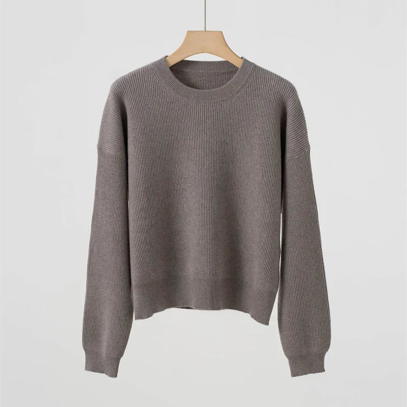 Women's Ribbed Crew-Neck Long-Sleeved Knit Sweater in Red-Brown