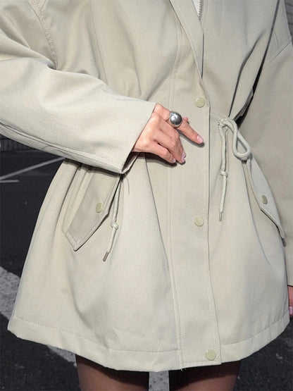 Damen Kurzjacke mit Reißverschluss, Stehkragen und Kordelzug in der Taille