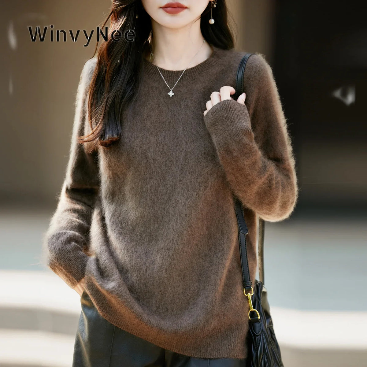Women's soft fine-knit crew-neck long-sleeve sweater