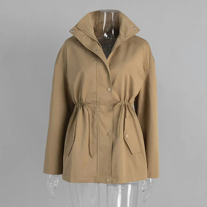 Damen Kurzjacke mit Reißverschluss, Stehkragen und Kordelzug in der Taille