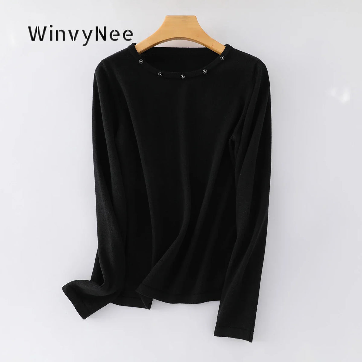 Damen Langarmshirt mit Rundhalsausschnitt und Zierknöpfen