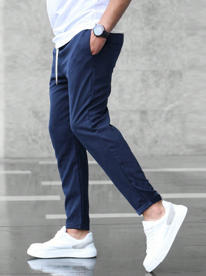 Men's Slim-Fitting Sweatpants – Sporty Elegant Casual Trousers for Everyday and Exercise