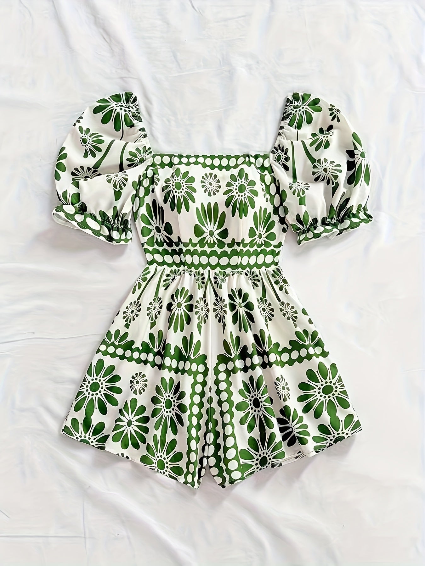 Women's jumpsuit with puff sleeves and vintage floral pattern – elegant one-piece for summer and leisure