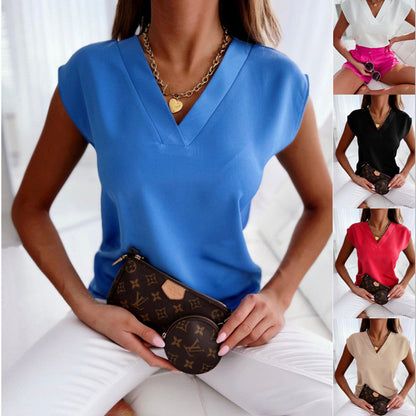 Vanessa – Short Sleeve V-Neck Collage Shirt