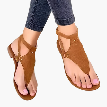 Women's Sandals – Fashionable T-Strap Sandals with Buckle Closure for Everyday and Leisure Use