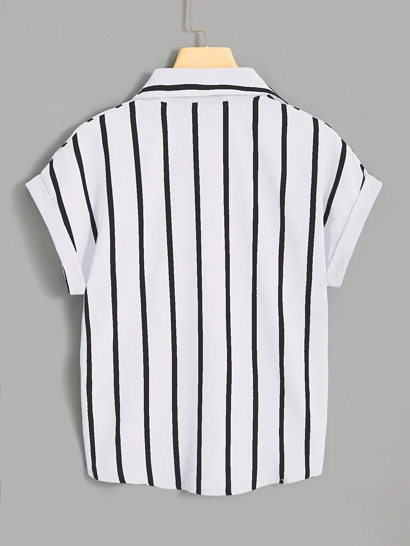 Women's Short-Sleeve Striped Blouse with Knot and Chest Pocket – Summer, Elegant, Casual