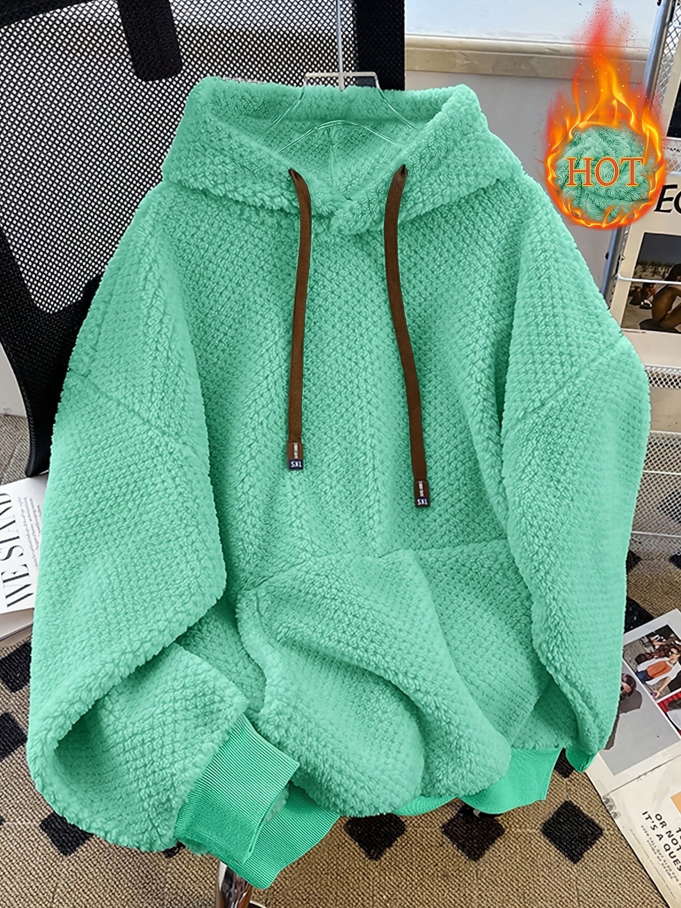Unisex Flauschiger Hoodie mit Kapuze und Kängurutasche