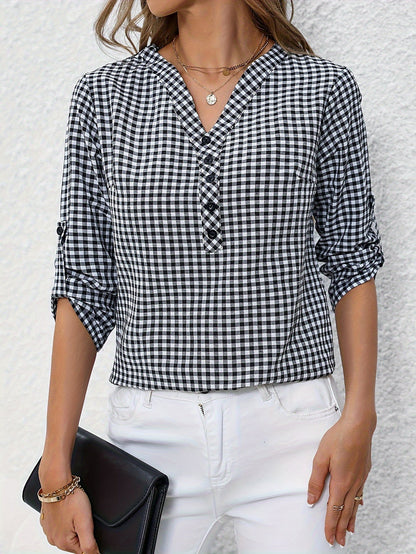 Women's blouse with check pattern and V-neck – casual shirt blouse for spring and summer