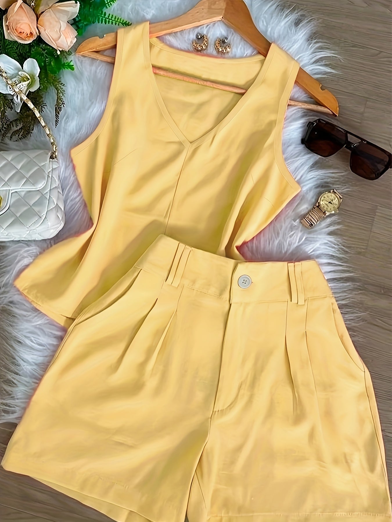 Women's Two-Piece Set – Elegant Top and Shorts for Spring & Summer, Leisure & Everyday Wear