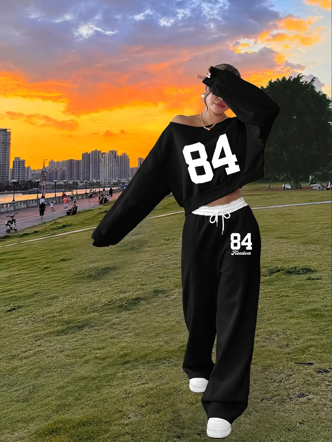 Two-piece women's tracksuit lounge set – cropped sweatshirt & wide-leg pants