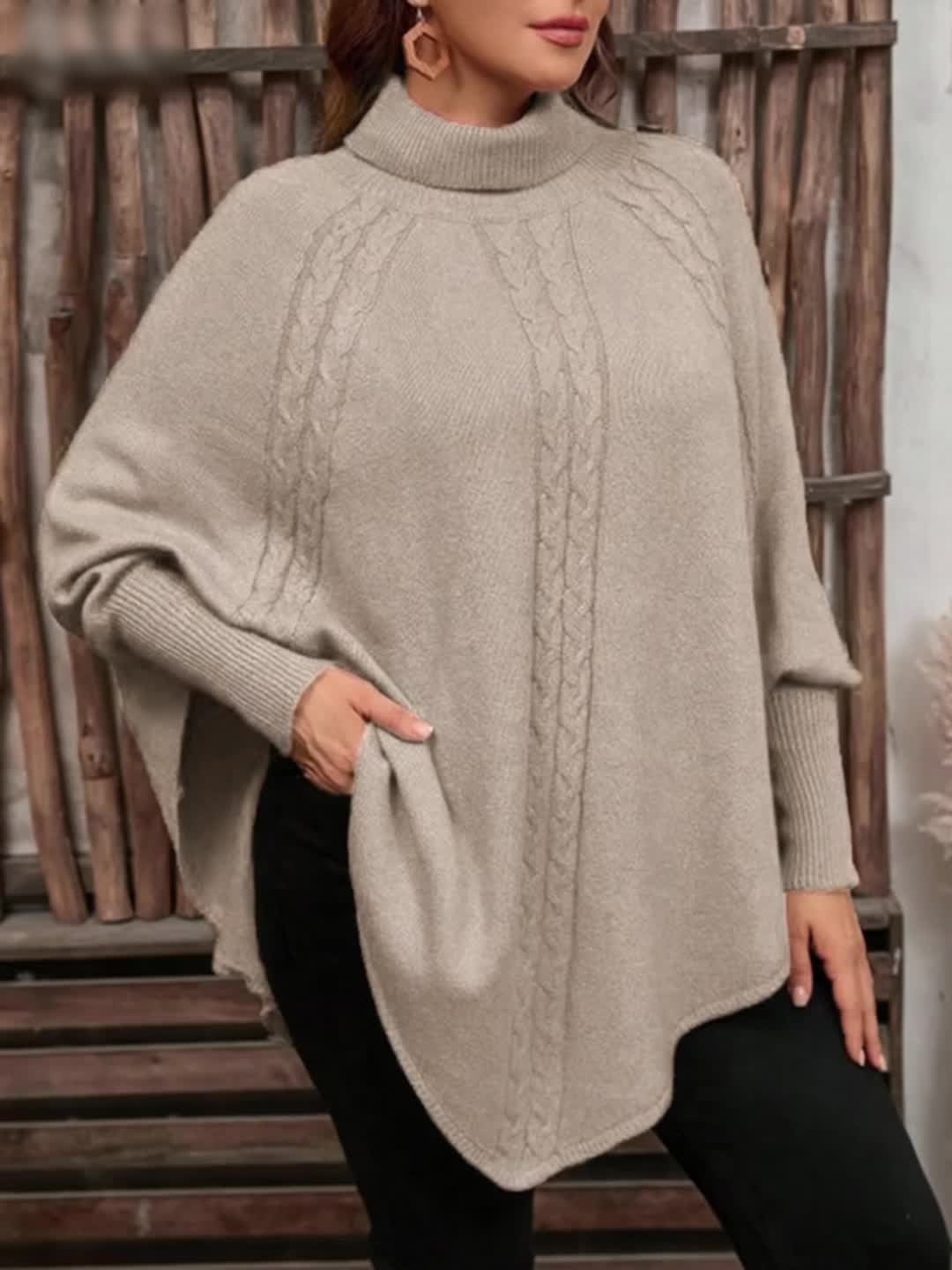 Damen Strick-Poncho mit Rollkragen, Zopfmuster und Knopfdetails