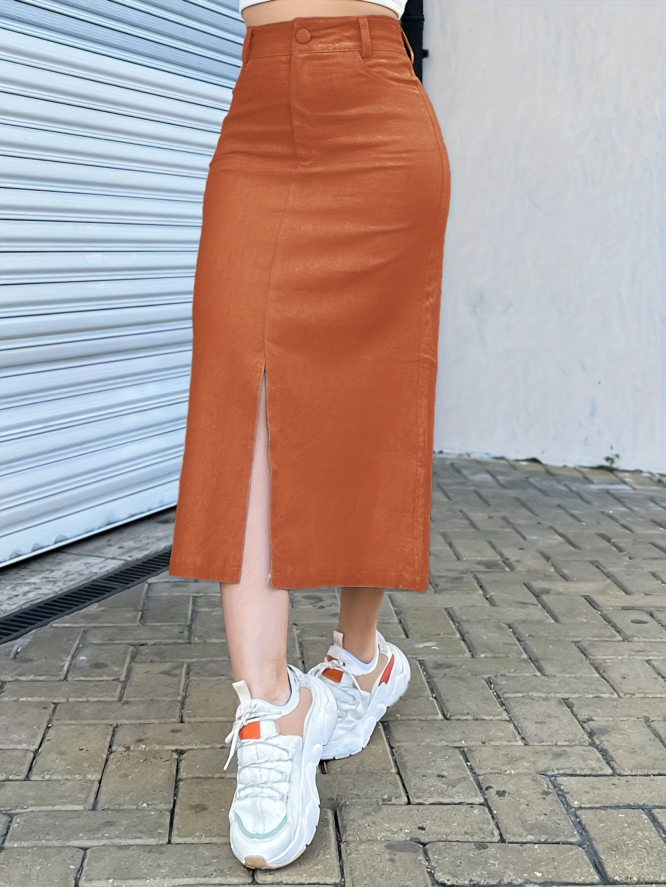 Women's midi skirt with front slit – Elegant casual style for everyday and leisure