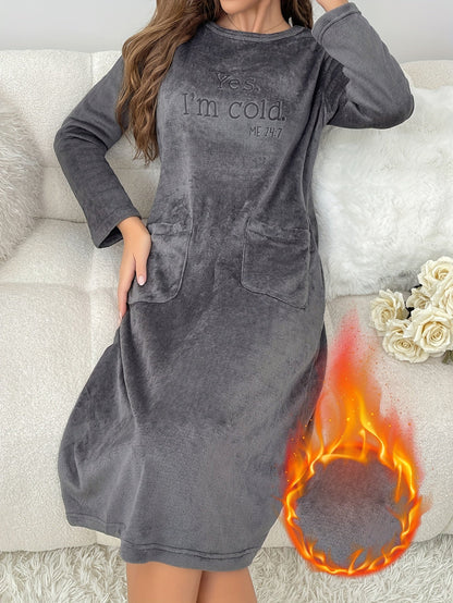 Women's flannel nightgown with a round neckline and embroidery – long-sleeved, cozy loungewear robe