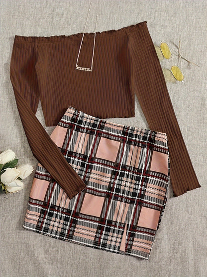 Women's Set Elegant Off-Shoulder Top and Plaid Mini Skirt – Perfect for Spring & Summer