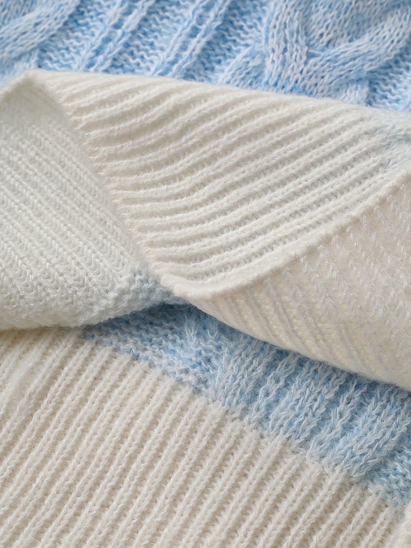 Damen Grobstrick Pullover Hellblau Weiß Zopfmuster Rundhals Weich