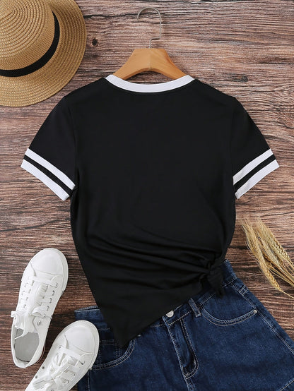Damen T-Shirt mit Herz-Print und Kontraststreifen – Modisches Freizeitshirt für Frühling und Sommer